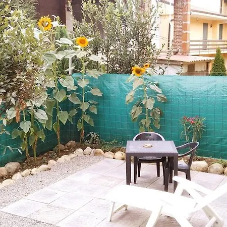 Borgo Antico Chalet Appartamenti Fara Novarese Exterior photo
